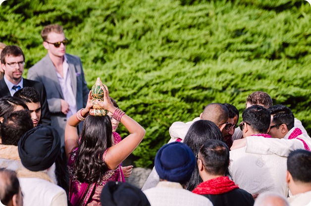 Hindu-wedding-ceremony_Kelowna_Cedar-Creek_Sparkling-Hill_58_by-Kevin-Trowbridge