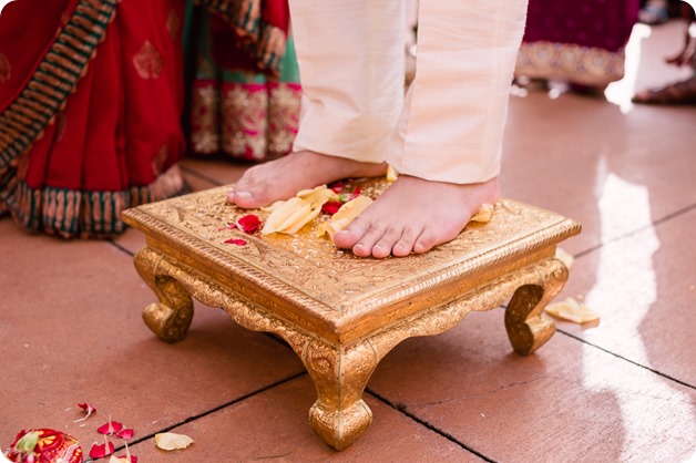 Hindu-wedding-ceremony_Kelowna_Cedar-Creek_Sparkling-Hill_73_by-Kevin-Trowbridge