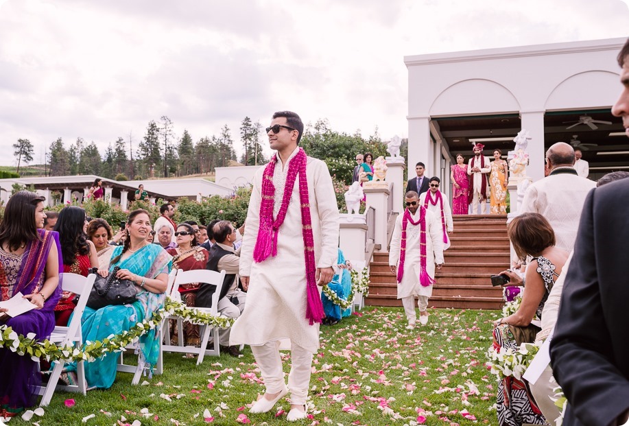 Hindu-wedding-ceremony_Kelowna_Cedar-Creek_Sparkling-Hill_87_by-Kevin-Trowbridge