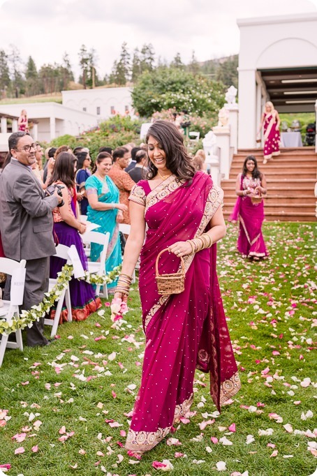 Hindu-wedding-ceremony_Kelowna_Cedar-Creek_Sparkling-Hill_92_by-Kevin-Trowbridge