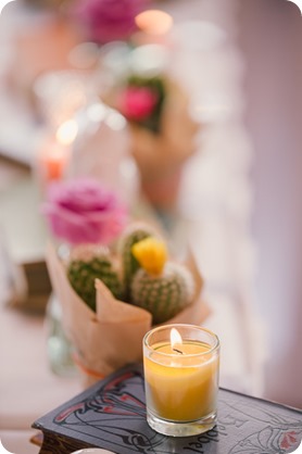 Kelowna-wedding-photographer_Harvest-Golf-Club_colourful-decor-theme_40397_by-Kevin-Trowbridge