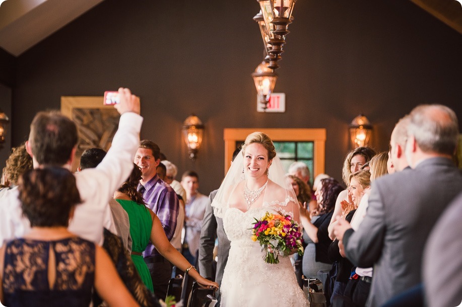 Kelowna-wedding-photographer_Harvest-Golf-Club_colourful-decor-theme_40477_by-Kevin-Trowbridge