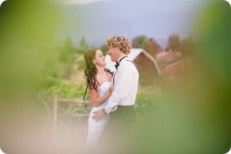 Kelowna-wedding-photography_Summerhill-Winery_classic-mustang_135_by-Kevin-Trowbridge