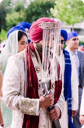 Sikh-Indian-wedding_Kelowna-Temple_Sparkling-Hill_101_by-Kevin-Trowbridge