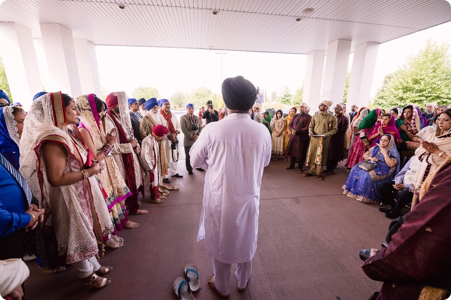 Sikh-Indian-wedding_Kelowna-Temple_Sparkling-Hill_104_by-Kevin-Trowbridge