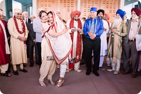 Sikh-Indian-wedding_Kelowna-Temple_Sparkling-Hill_116_by-Kevin-Trowbridge