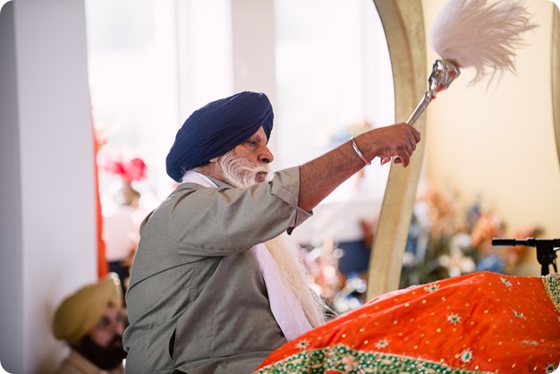 Sikh-Indian-wedding_Kelowna-Temple_Sparkling-Hill_127_by-Kevin-Trowbridge