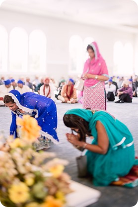 Sikh-Indian-wedding_Kelowna-Temple_Sparkling-Hill_128_by-Kevin-Trowbridge