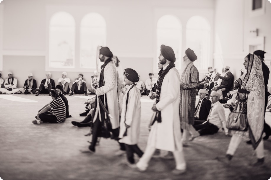 Sikh-Indian-wedding_Kelowna-Temple_Sparkling-Hill_129_by-Kevin-Trowbridge