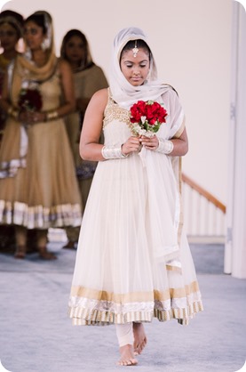 Sikh-Indian-wedding_Kelowna-Temple_Sparkling-Hill_135_by-Kevin-Trowbridge