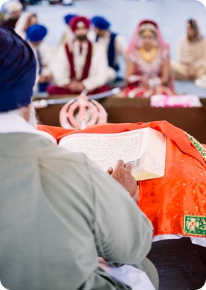 Sikh-Indian-wedding_Kelowna-Temple_Sparkling-Hill_153_by-Kevin-Trowbridge