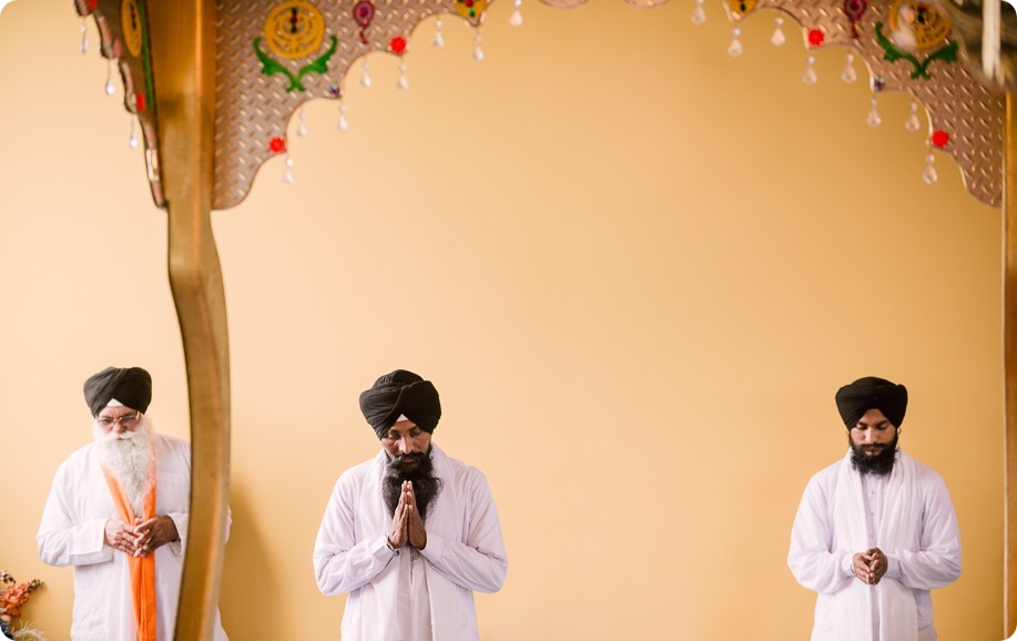 Sikh-Indian-wedding_Kelowna-Temple_Sparkling-Hill_181_by-Kevin-Trowbridge