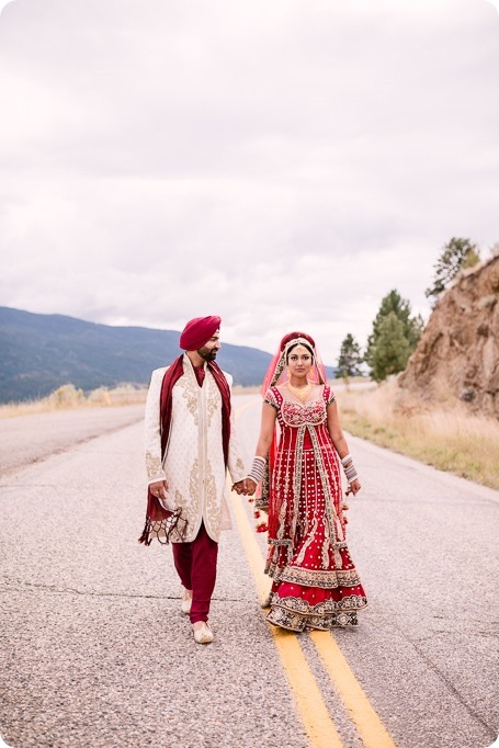 Sikh-Indian-wedding_Kelowna-Temple_Sparkling-Hill_206_by-Kevin-Trowbridge