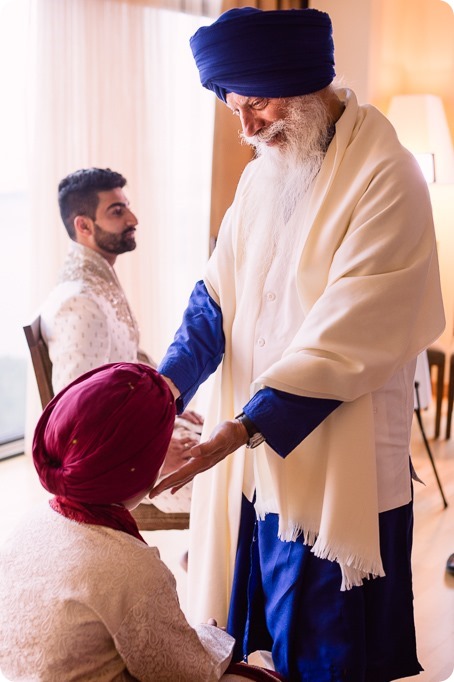 Sikh-Indian-wedding_Kelowna-Temple_Sparkling-Hill_26_by-Kevin-Trowbridge