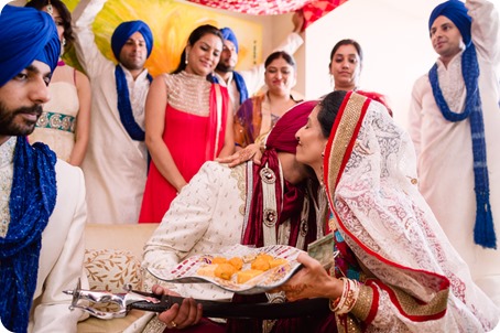 Sikh-Indian-wedding_Kelowna-Temple_Sparkling-Hill_78_by-Kevin-Trowbridge