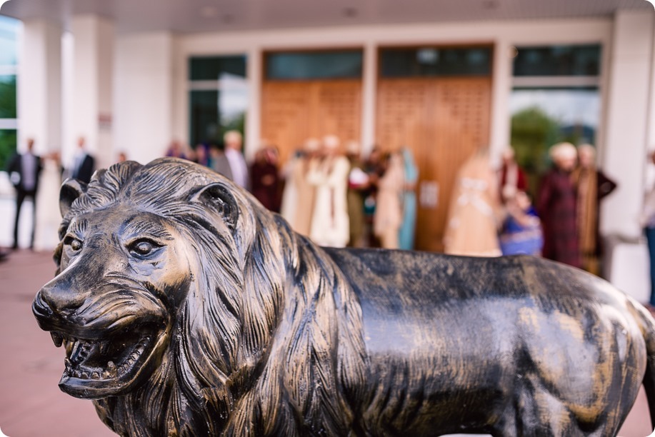 Sikh-Indian-wedding_Kelowna-Temple_Sparkling-Hill_83_by-Kevin-Trowbridge