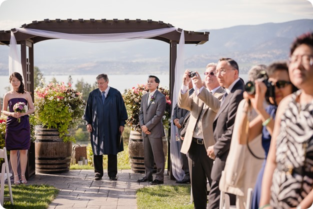 Traditional-Chinese-Tea-Ceremony-Summerhill-wedding-Kelowna-photographer_103_by-Kevin-Trowbridge