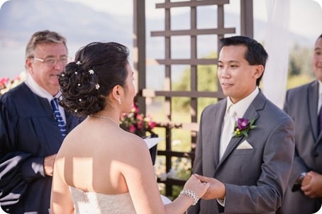 Traditional-Chinese-Tea-Ceremony-Summerhill-wedding-Kelowna-photographer_116_by-Kevin-Trowbridge