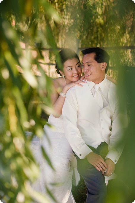 Traditional-Chinese-Tea-Ceremony-Summerhill-wedding-Kelowna-photographer_140_by-Kevin-Trowbridge