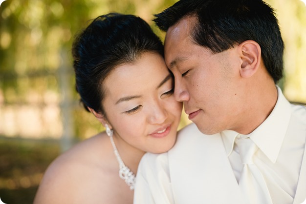 Traditional-Chinese-Tea-Ceremony-Summerhill-wedding-Kelowna-photographer_142_by-Kevin-Trowbridge