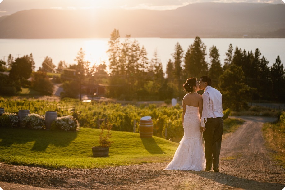 Traditional-Chinese-Tea-Ceremony-Summerhill-wedding-Kelowna-photographer_180_by-Kevin-Trowbridge