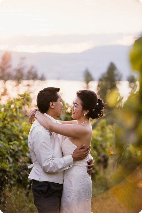 Traditional-Chinese-Tea-Ceremony-Summerhill-wedding-Kelowna-photographer_187_by-Kevin-Trowbridge