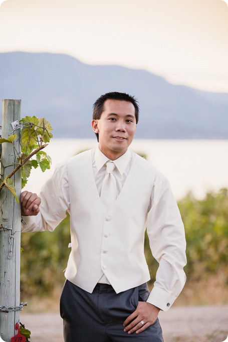 Traditional-Chinese-Tea-Ceremony-Summerhill-wedding-Kelowna-photographer_189_by-Kevin-Trowbridge