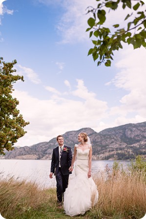 Kaleden-wedding_Linden-Gardens_vineyards-Okanagan-photographer_142538_by-Kevin-Trowbridge