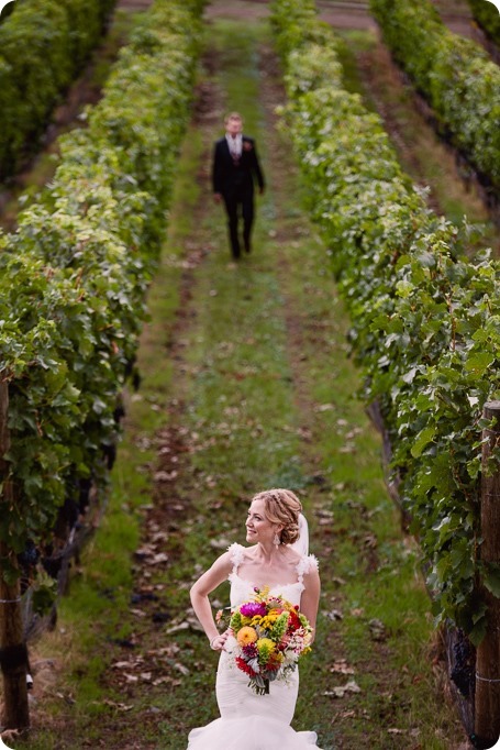 Kaleden-wedding_Linden-Gardens_vineyards-Okanagan-photographer_145017_by-Kevin-Trowbridge