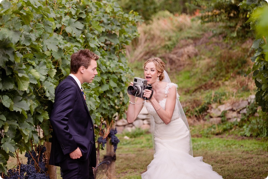 Kaleden-wedding_Linden-Gardens_vineyards-Okanagan-photographer_150023_by-Kevin-Trowbridge