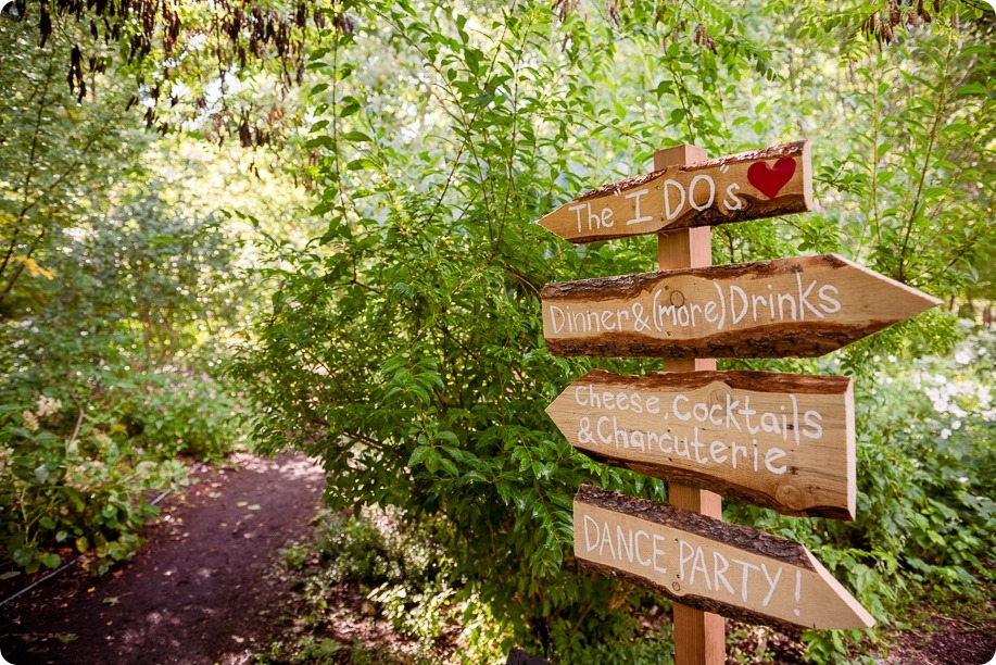 Kaleden-wedding_Linden-Gardens_vineyards-Okanagan-photographer_154525_by-Kevin-Trowbridge