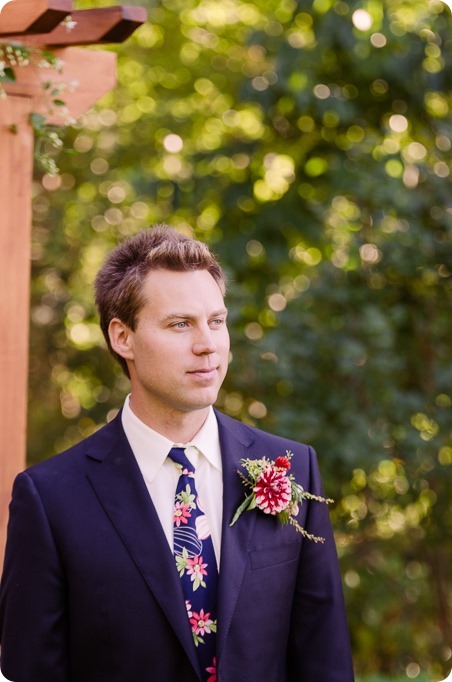 Kaleden-wedding_Linden-Gardens_vineyards-Okanagan-photographer_160606_by-Kevin-Trowbridge