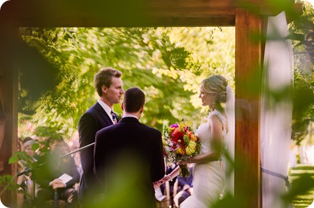 Kaleden-wedding_Linden-Gardens_vineyards-Okanagan-photographer_162015_by-Kevin-Trowbridge