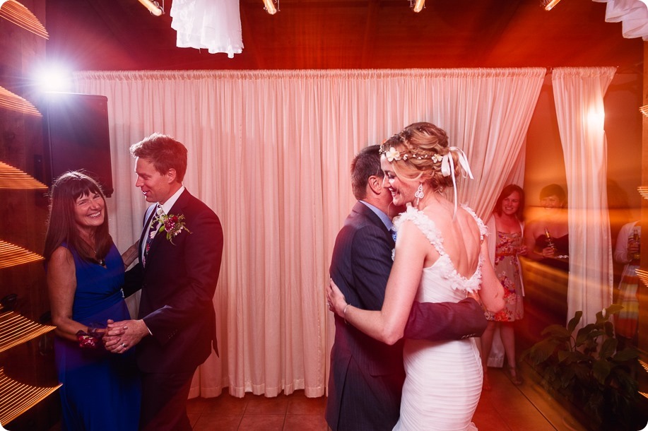 Kaleden-wedding_Linden-Gardens_vineyards-Okanagan-photographer_214221_by-Kevin-Trowbridge