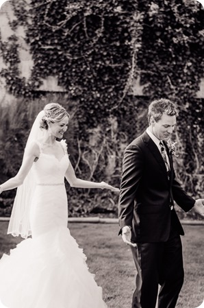 Kaleden-wedding_Linden-Gardens_vineyards-Okanagan-photographer__131337_by-Kevin-Trowbridge