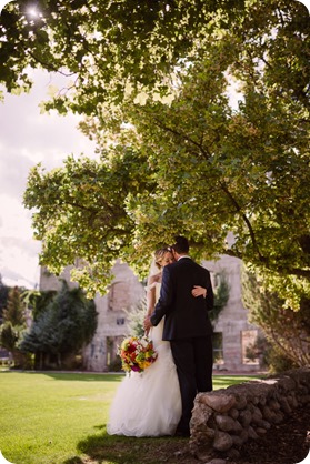 Kaleden-wedding_Linden-Gardens_vineyards-Okanagan-photographer__132045_by-Kevin-Trowbridge