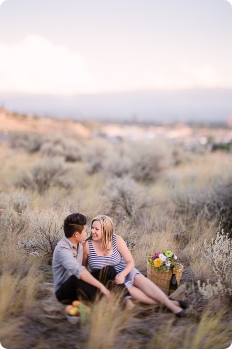 Kelowna-engagement-session_coffee-Knox-Mountain-cruiser-bikes_Okanagan-photographer_108_by-Kevin-Trowbridge