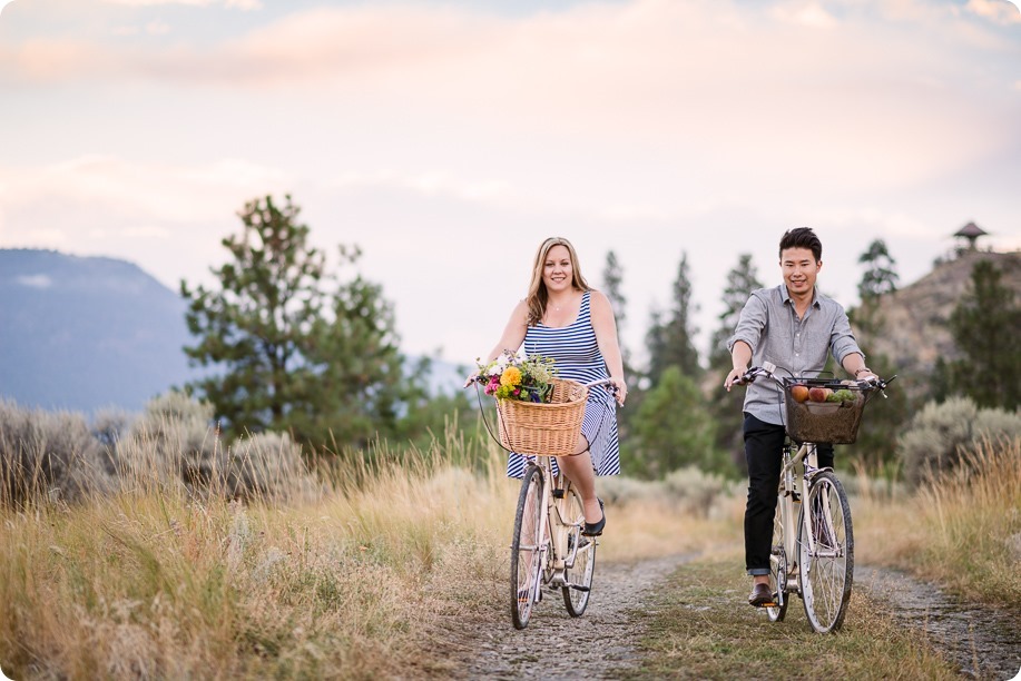 Kelowna-engagement-session_coffee-Knox-Mountain-cruiser-bikes_Okanagan-photographer_130_by-Kevin-Trowbridge