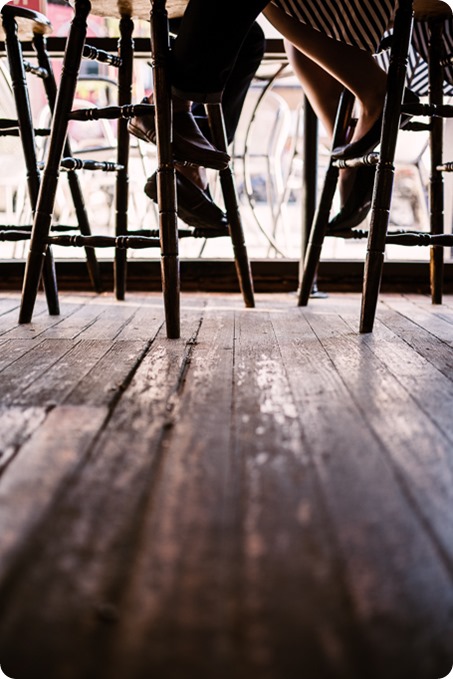 Kelowna-engagement-session_coffee-Knox-Mountain-cruiser-bikes_Okanagan-photographer_26_by-Kevin-Trowbridge