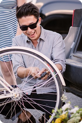 Kelowna-engagement-session_coffee-Knox-Mountain-cruiser-bikes_Okanagan-photographer_61_by-Kevin-Trowbridge