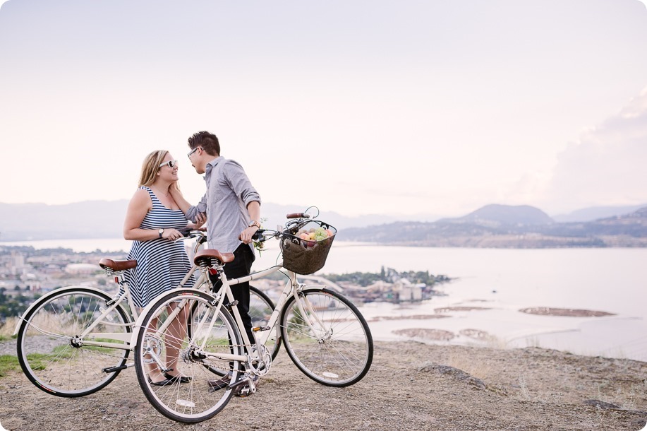 Kelowna-engagement-session_coffee-Knox-Mountain-cruiser-bikes_Okanagan-photographer_67_by-Kevin-Trowbridge