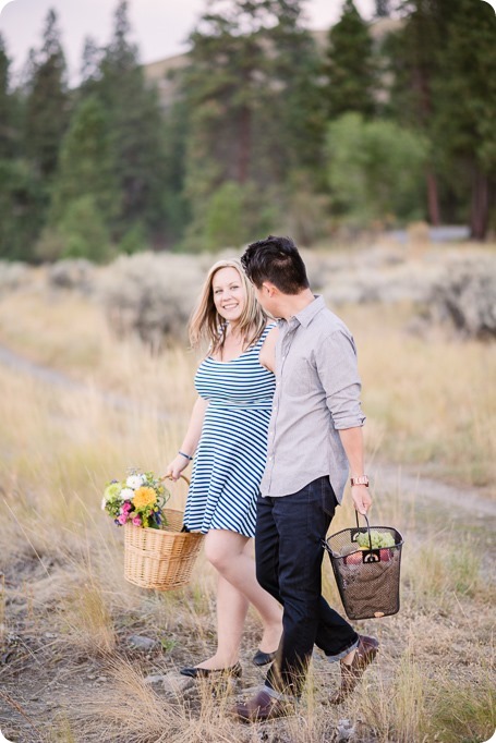 Kelowna-engagement-session_coffee-Knox-Mountain-cruiser-bikes_Okanagan-photographer_92_by-Kevin-Trowbridge