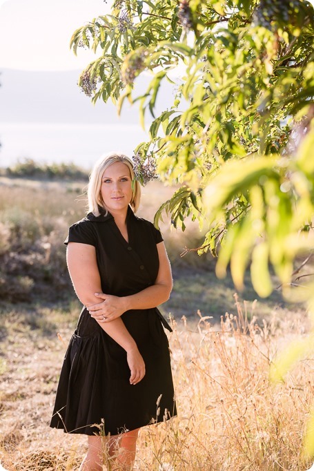 Kelowna-engagement-session_lake-dog-portraits_Okanagan-photographer_29_by-Kevin-Trowbridge