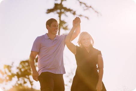 Kelowna-engagement-session_lake-dog-portraits_Okanagan-photographer_41_by-Kevin-Trowbridge