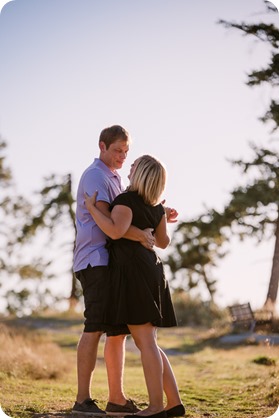 Kelowna-engagement-session_lake-dog-portraits_Okanagan-photographer_42_by-Kevin-Trowbridge