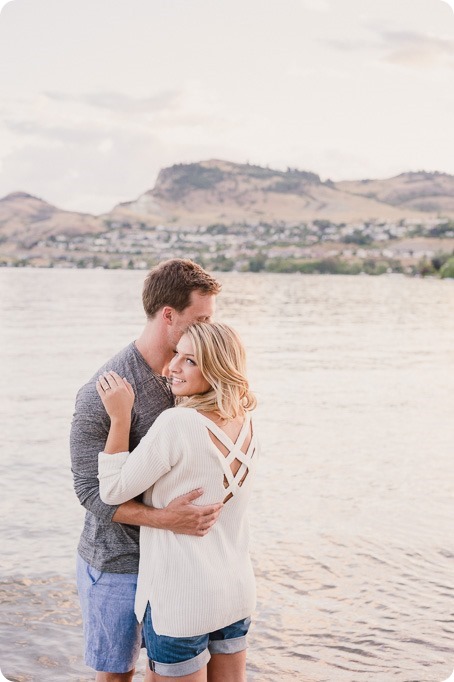 Kelowna-wedding-photographer_Okanagan engagement session_Kal beach_44417_by-Kevin-Trowbridge