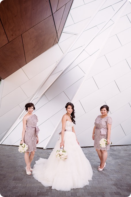 Sparkling-Hill-wedding_glamourous-crystal-decor_Lazaro-bridal-gown_134_by-Kevin-Trowbridge