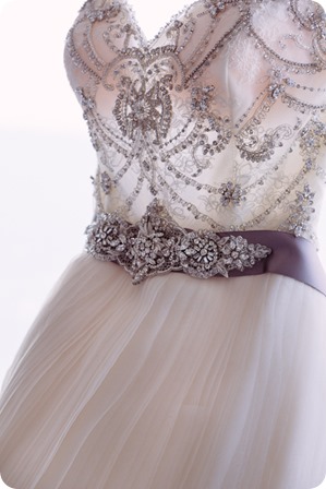 Sparkling-Hill-wedding_glamourous-crystal-decor_Lazaro-bridal-gown_14_by-Kevin-Trowbridge