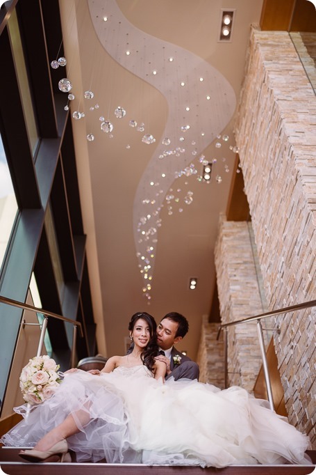 Sparkling-Hill-wedding_glamourous-crystal-decor_Lazaro-bridal-gown_154_by-Kevin-Trowbridge