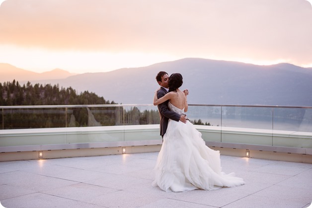 Sparkling-Hill-wedding_glamourous-crystal-decor_Lazaro-bridal-gown_185_by-Kevin-Trowbridge